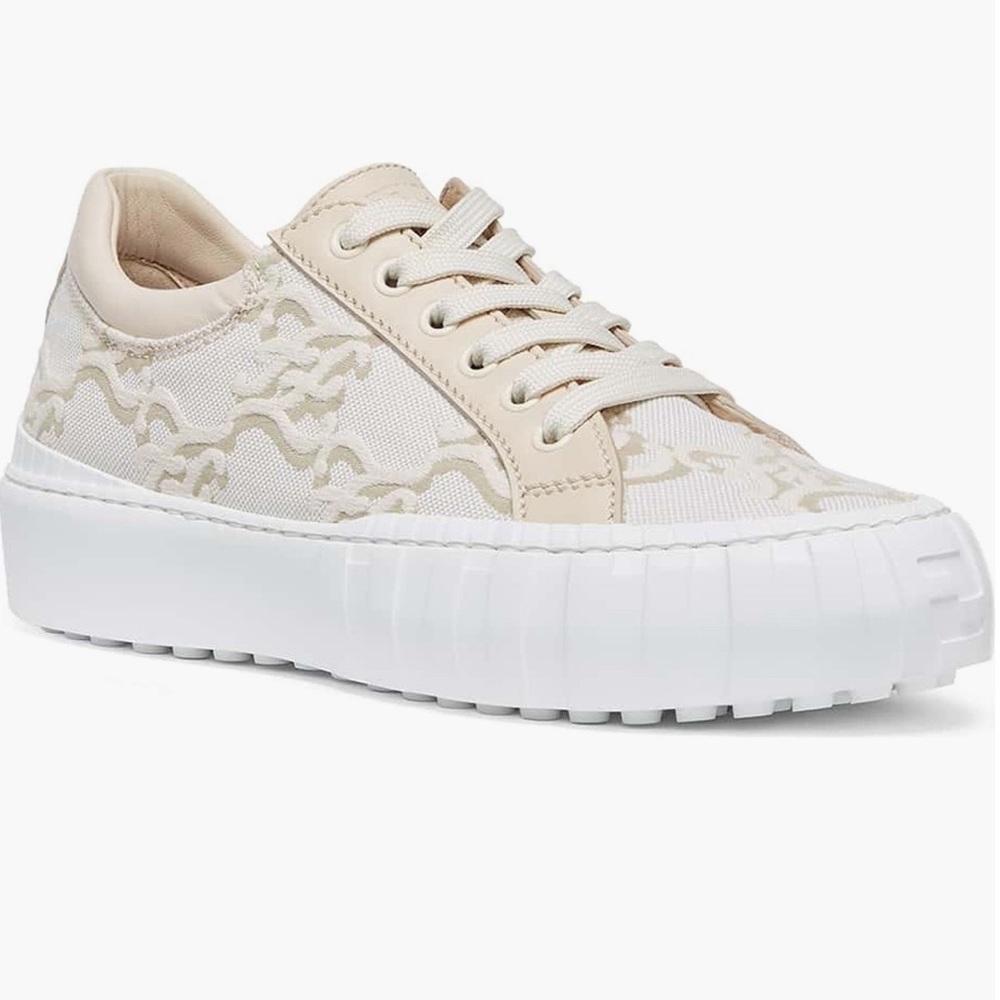FENDI Karligraphy Logo Sneaker